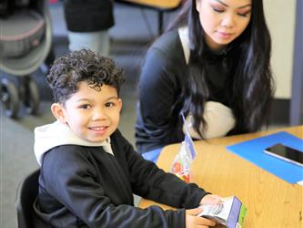 kindergarten kids with parent(s)