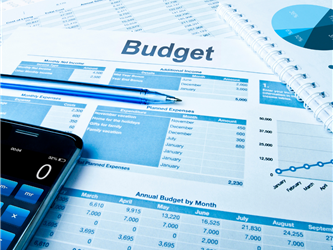 budget sheet and calculator