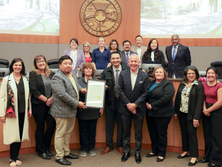 sacramento city council presenting award to twin rivers unified
