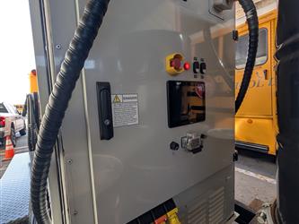 Mobile charger for Electric Vehicles 