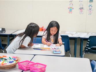 HYPU students paper activity