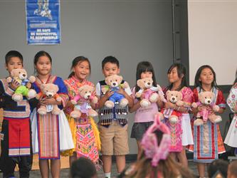 HYPU students showing their project