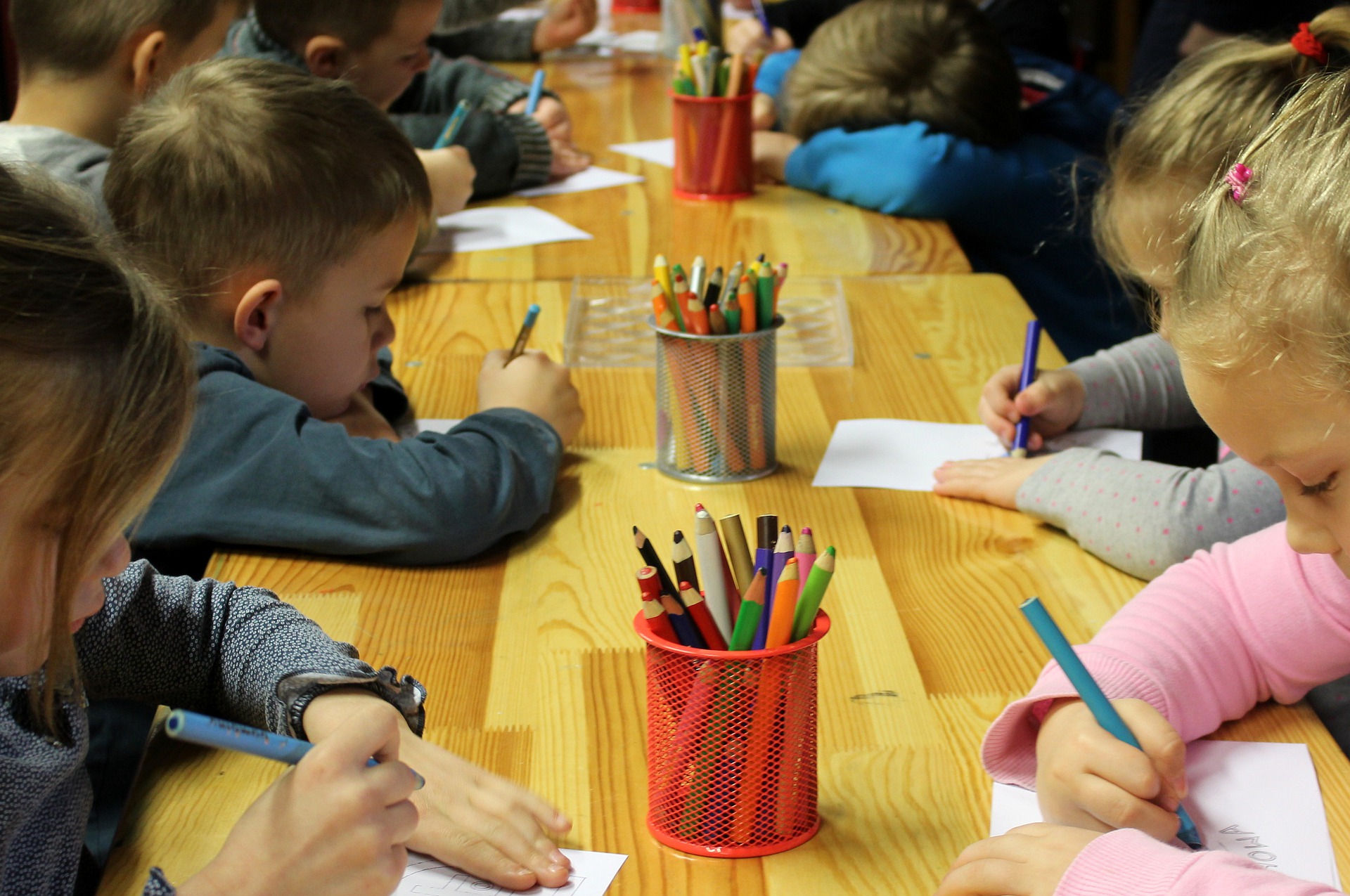 children drawing
